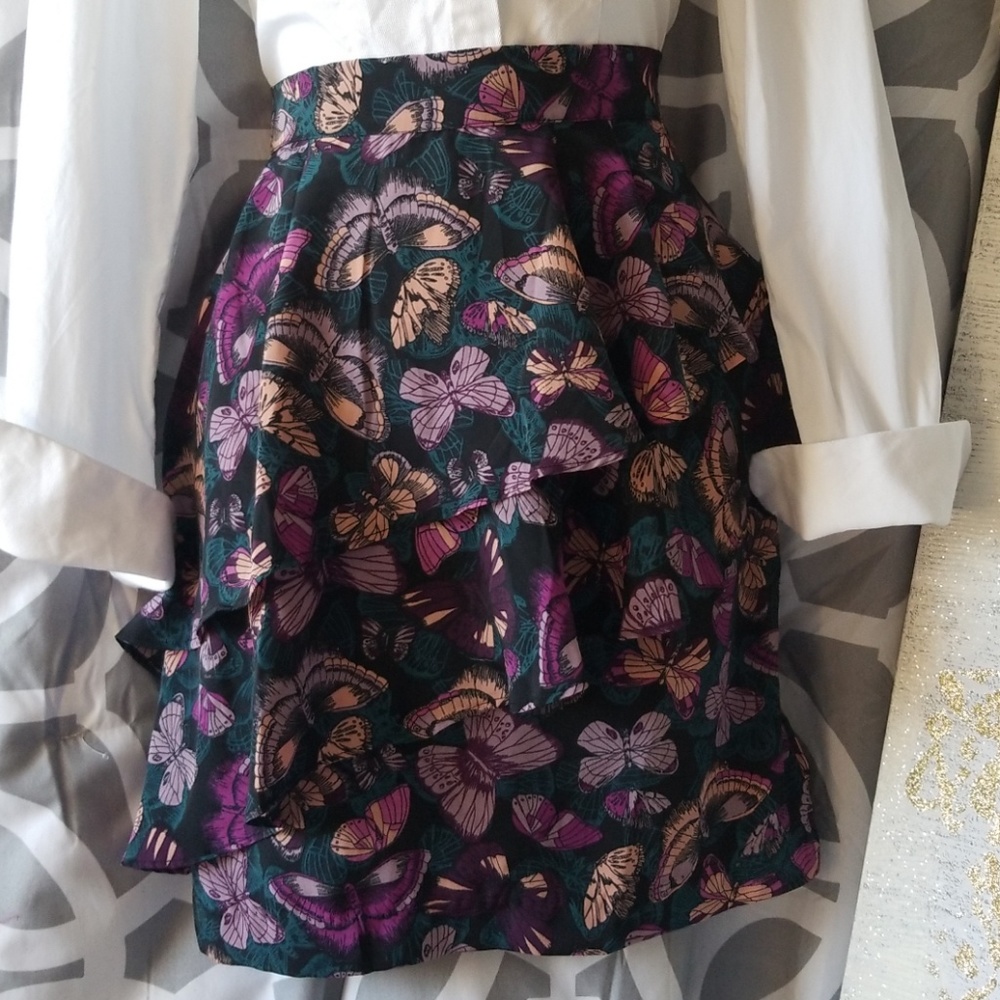 💚BEAUTIFUL PRINT SKIRT